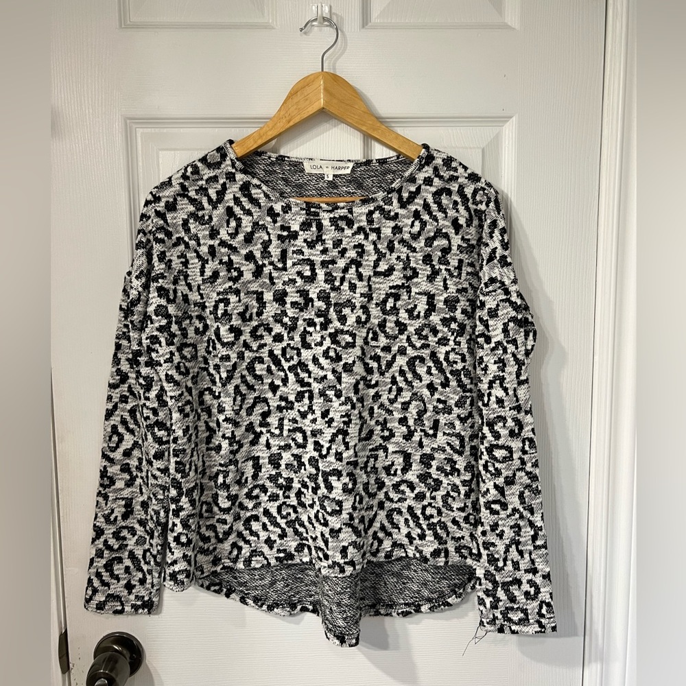 Lola vs Harper Women’s Leopard Print Sweater